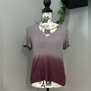 American Eagle Outfitters Ombré V-Neck T-Shirt Tee